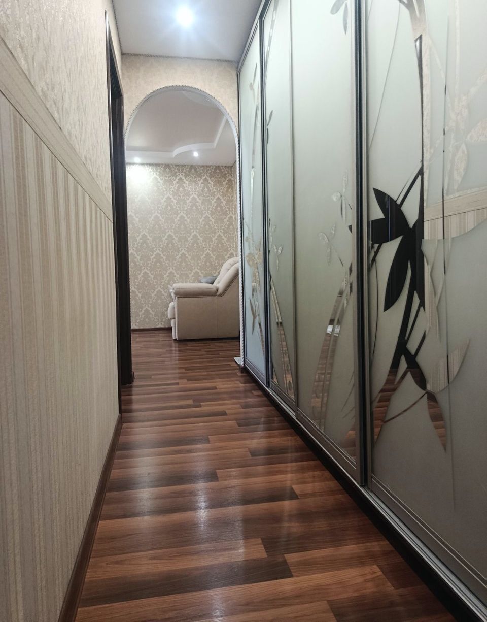 Продажа 3-комнатной квартиры 64 м², Слобожанский просп., 115