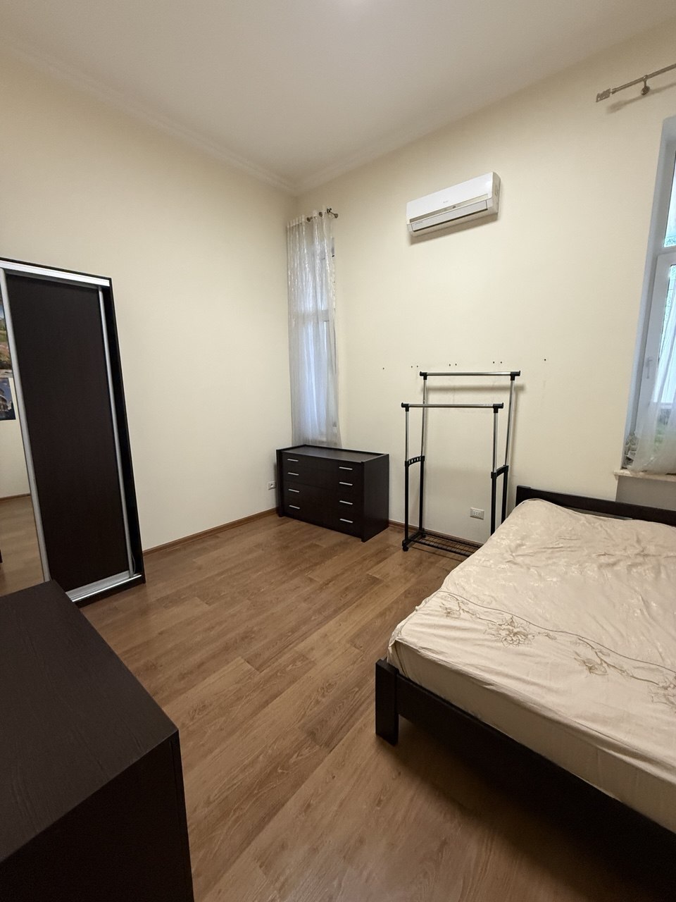 Продаж 3-кімнатної квартири 95 м², Троицкая вул., 47