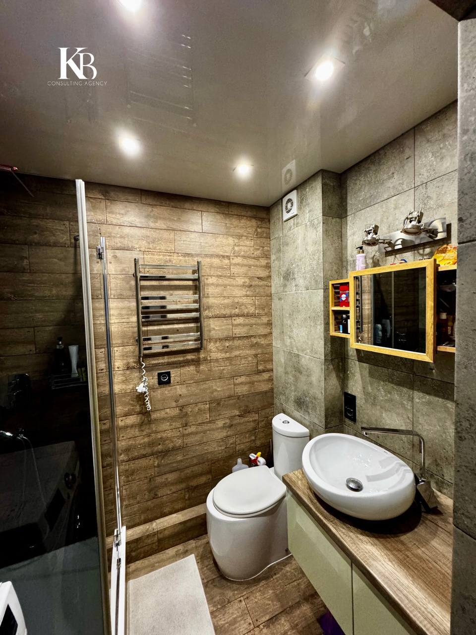 Продажа 3-комнатной квартиры 63 м², Набережная Победы ул.