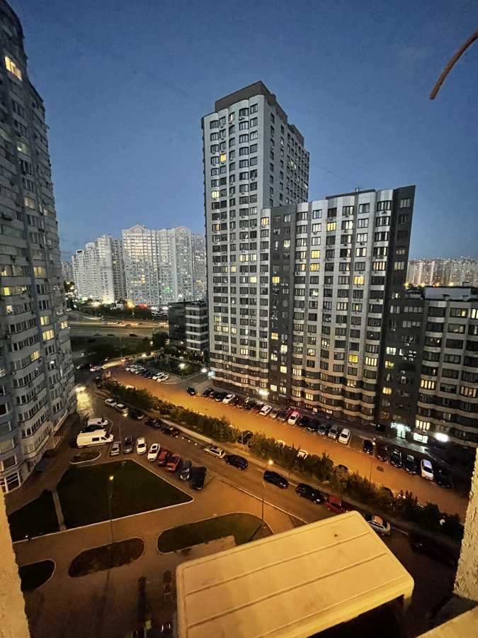 Аренда 2-комнатной квартиры 60 м², Днепровская наб., 26А