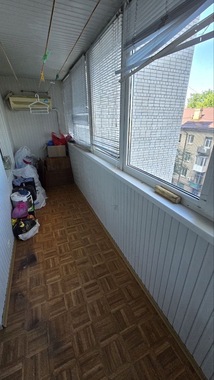 Продаж 3-кімнатної квартири 100 м², Дмитрія Кедрина вул.