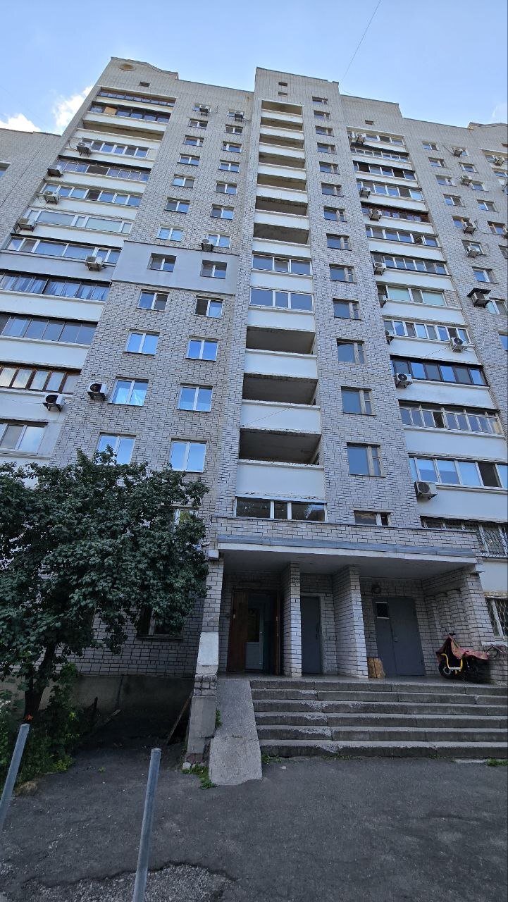 Продаж 3-кімнатної квартири 100 м², Дмитрія Кедрина вул.