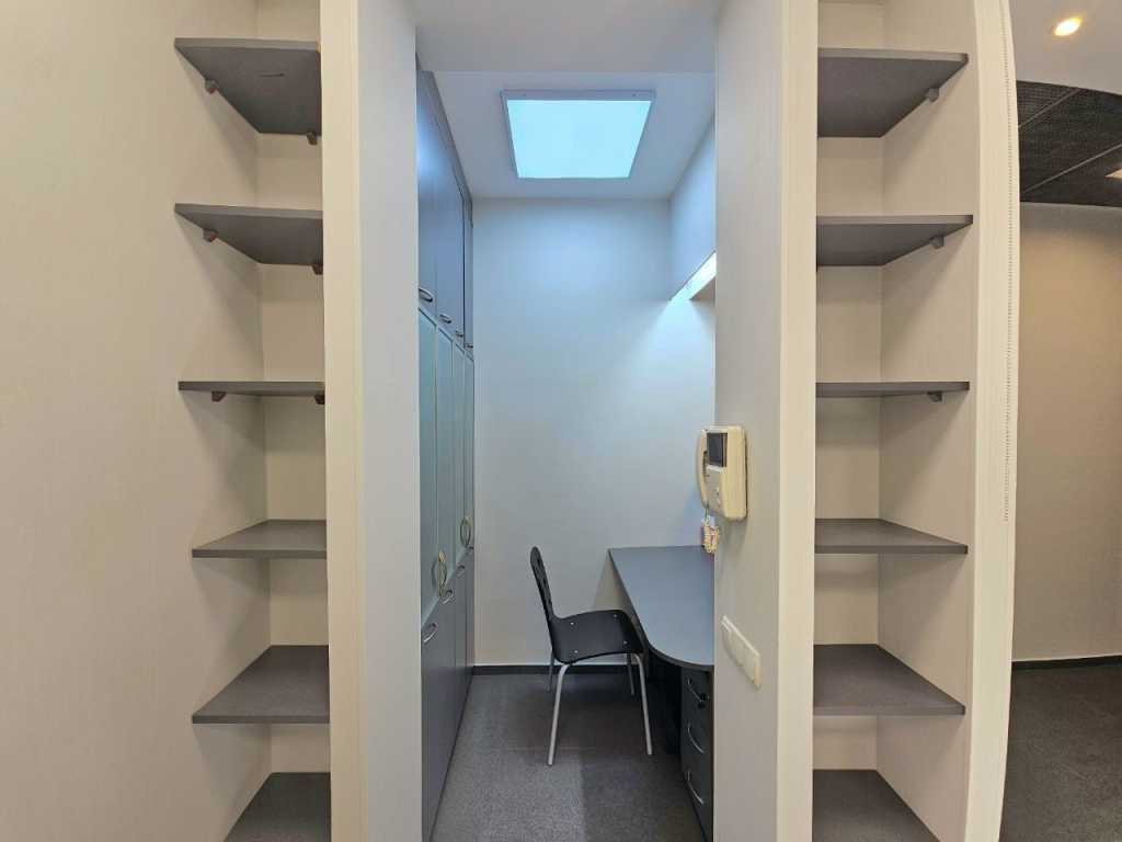 Оренда офісу 80 м², Шовковична вул., 7А