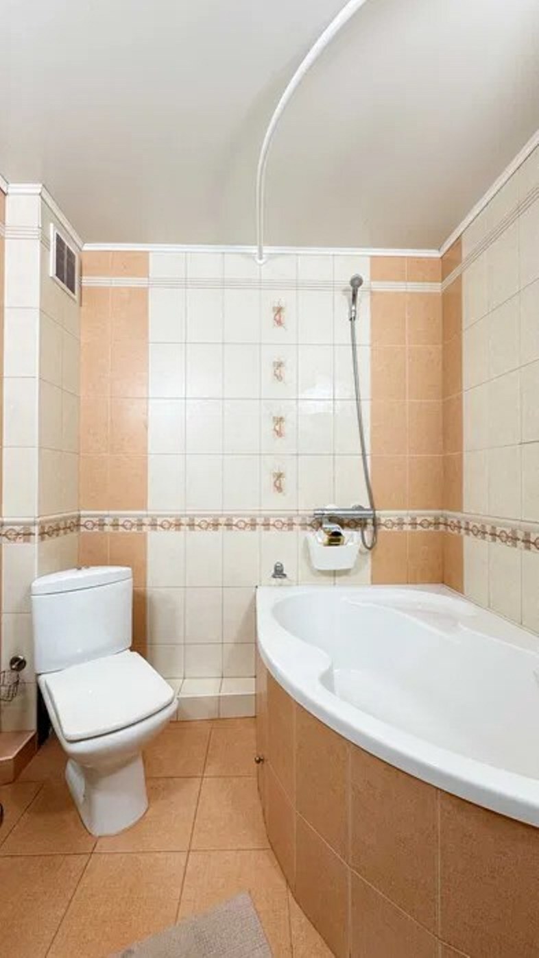 Продажа 2-комнатной квартиры 56 м², Гагарина просп.