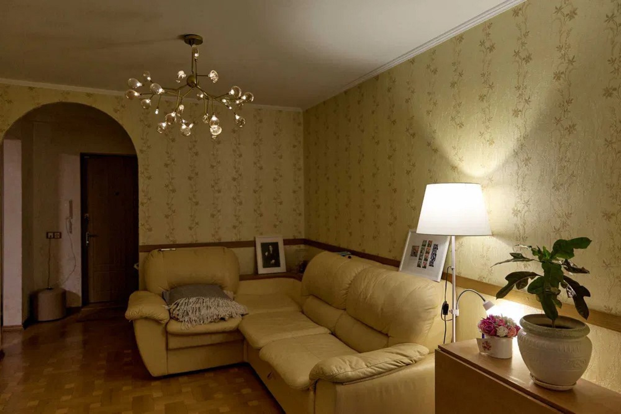 Продажа 2-комнатной квартиры 56 м², Гагарина просп.