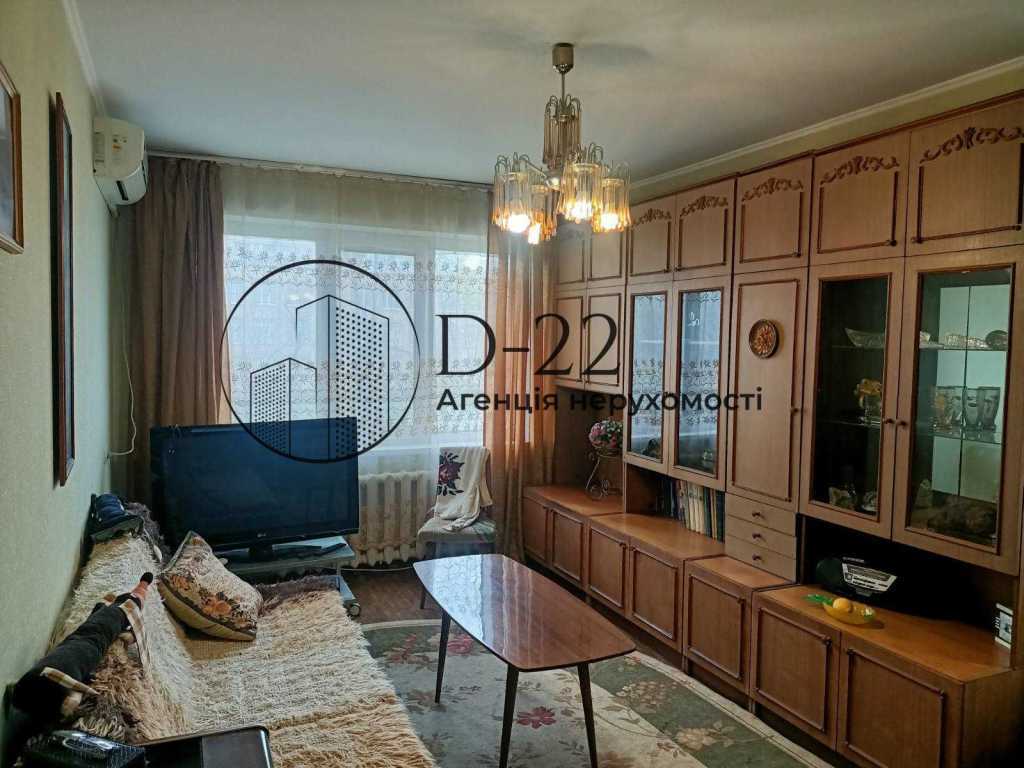 Продаж 3-кімнатної квартири 70.7 м², Йорданська вул., 24