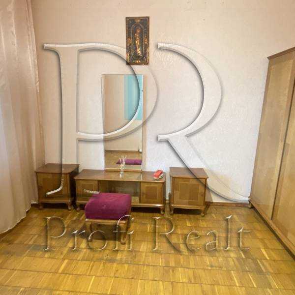 Продаж 2-кімнатної квартири 46 м², Чистяківська вул., 15