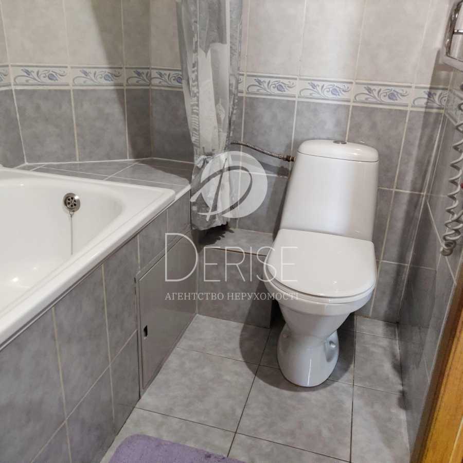 Продажа 2-комнатной квартиры 47 м², Верховного Совета бул., 8/20