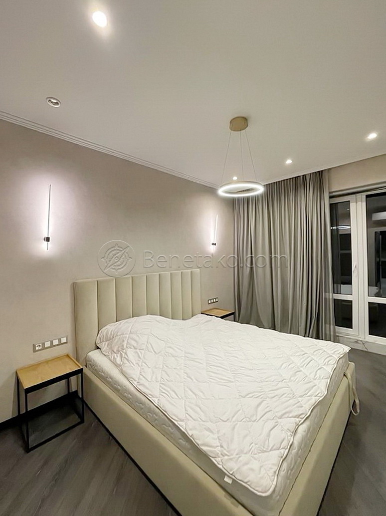 Оренда 4-кімнатної квартири 120 м², Отрадная вул., 13