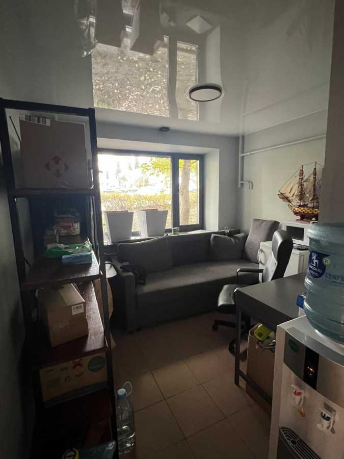 Оренда офісу 40 м², Берестейский