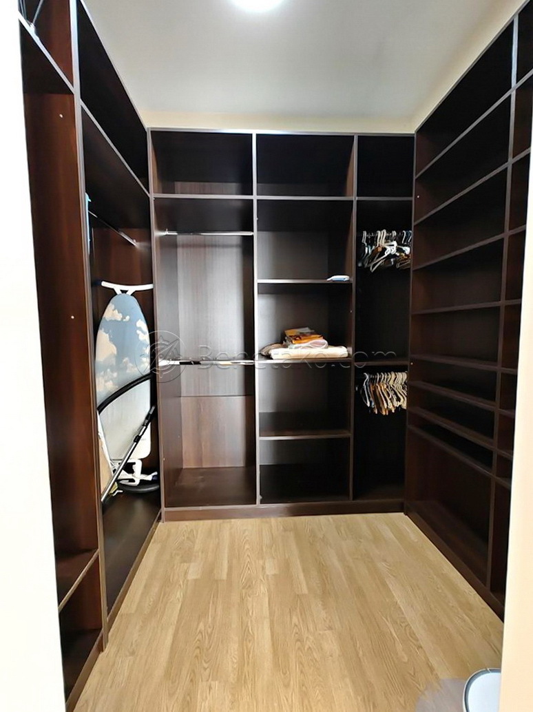 Аренда 3-комнатной квартиры 120 м², Литературная ул., 1А