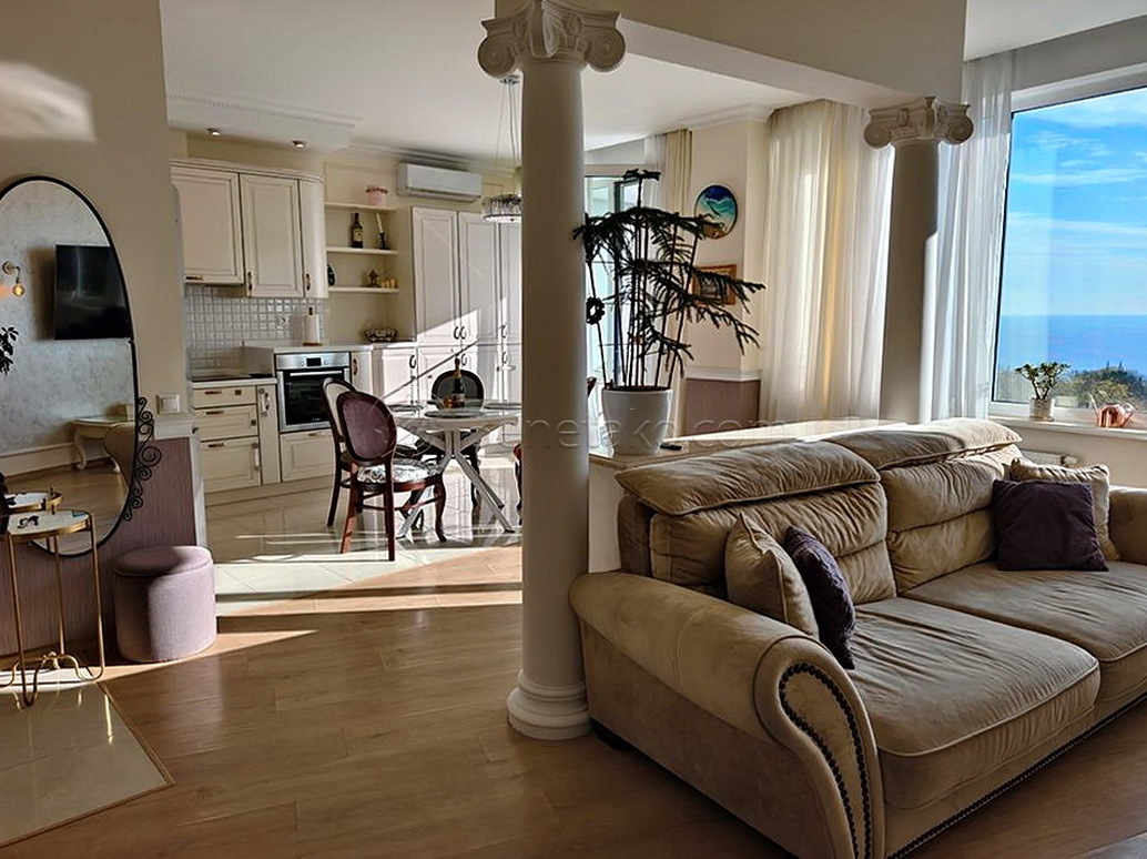 Аренда 3-комнатной квартиры 120 м², Литературная ул., 1А