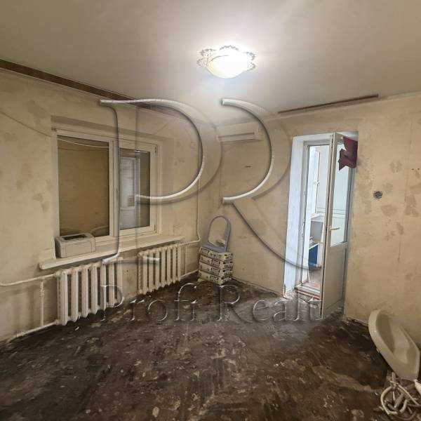 Продажа 3-комнатной квартиры 70 м², Перова бул., 56