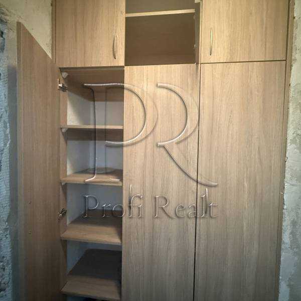 Продажа 3-комнатной квартиры 70 м², Перова бул., 56