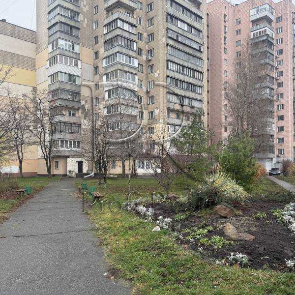 Продажа 3-комнатной квартиры 70 м², Перова бул., 56