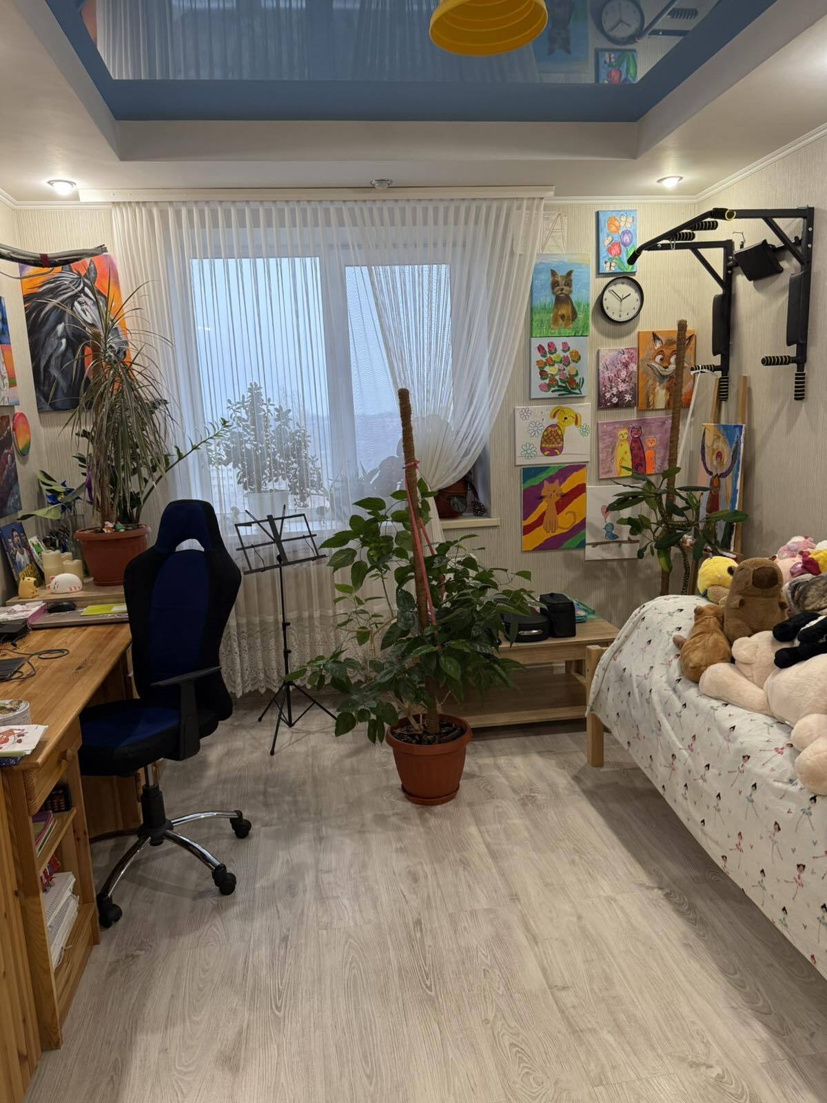 Продаж 3-кімнатної квартири 72 м², Театральна вул.