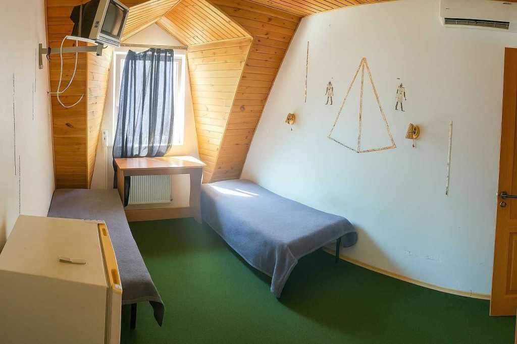 Оренда кімнати/частини квартири, Канатный пров., 6