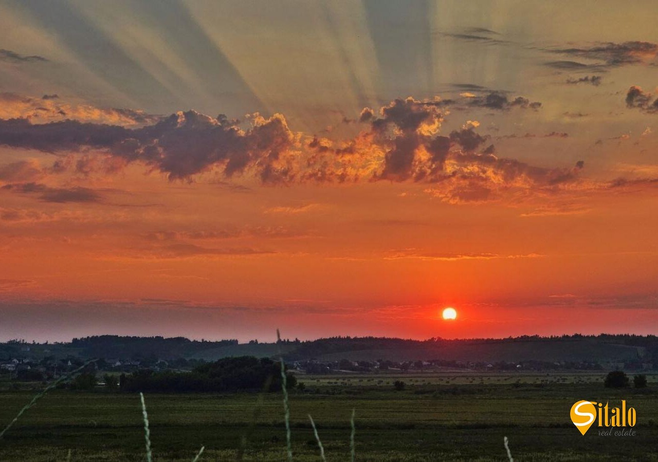 Продаж ділянки під індивідуальне житлове будівництво 15 соток