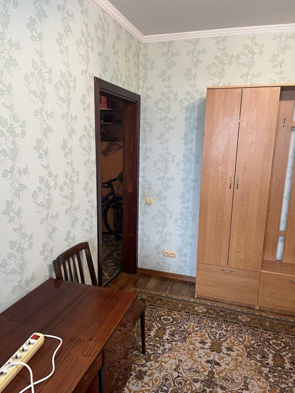 Оренда кімнати/частини квартири, Героїв Космосу вул.