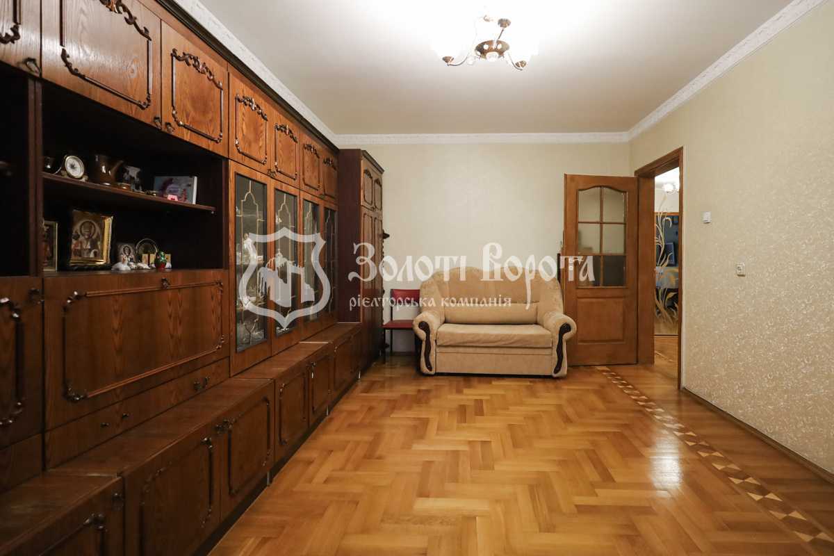 Продажа 3-комнатной квартиры 74 м², Ревуцкого ул., 13