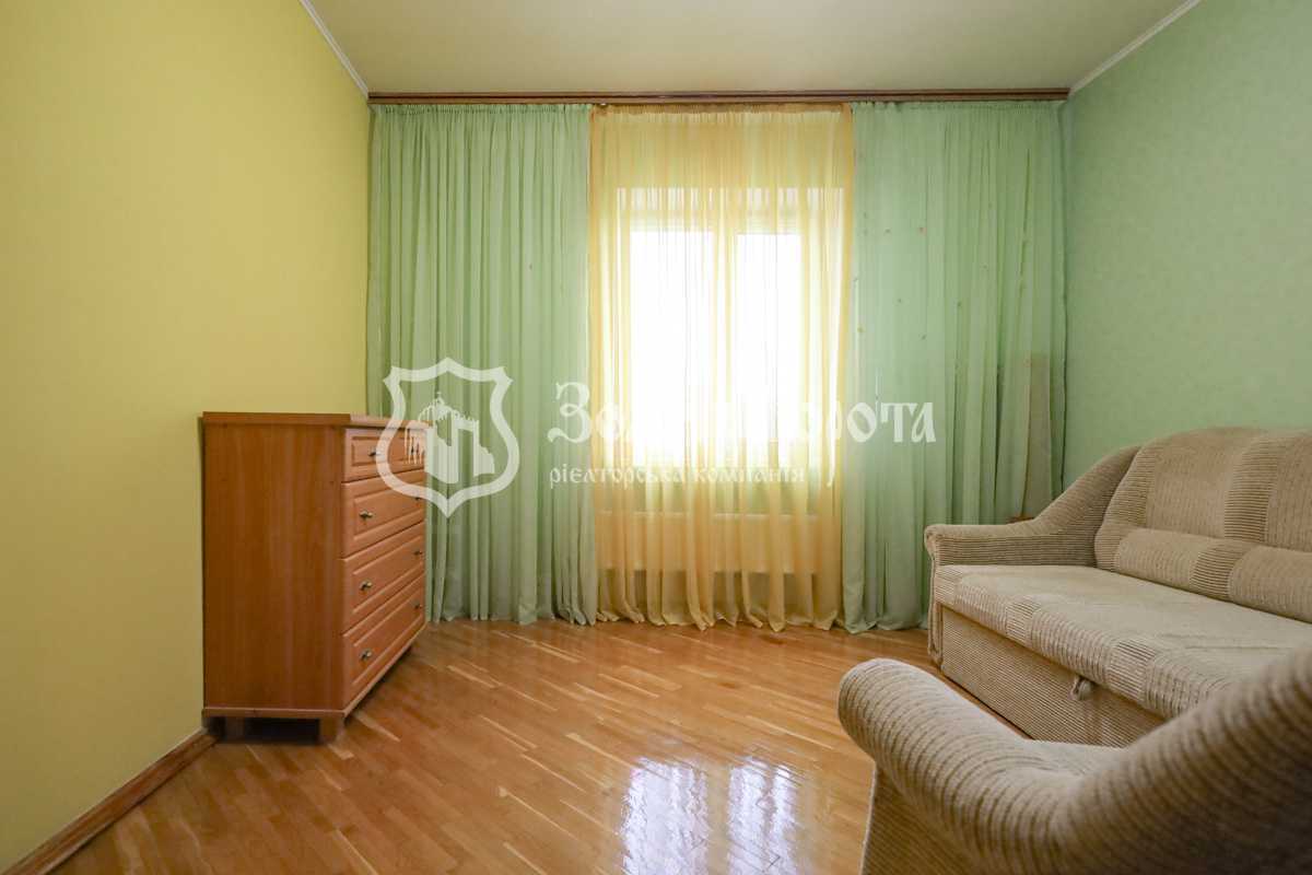 Продажа 3-комнатной квартиры 74 м², Ревуцкого ул., 13