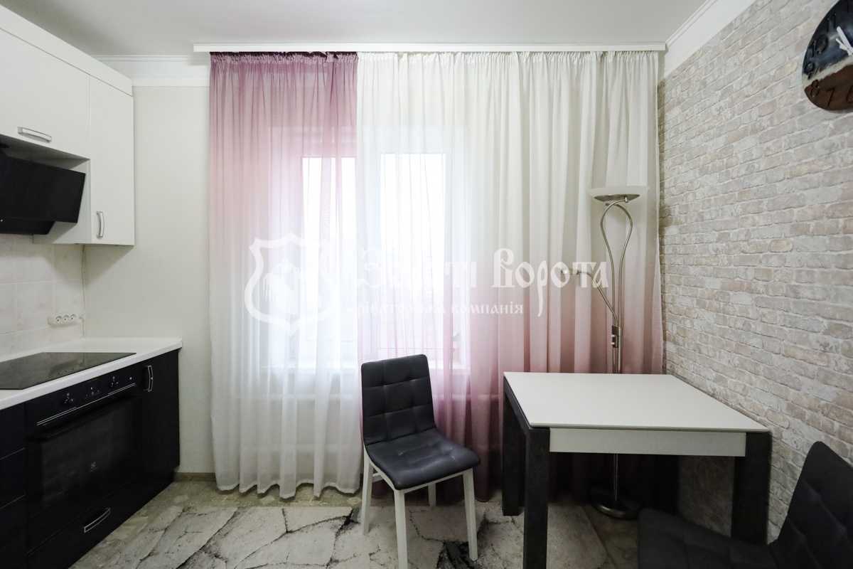 Продажа 3-комнатной квартиры 74 м², Ревуцкого ул., 13