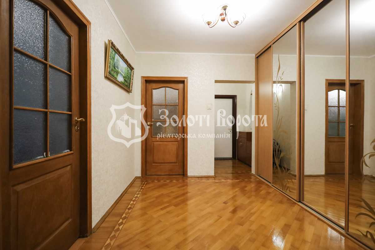 Продажа 3-комнатной квартиры 74 м², Ревуцкого ул., 13