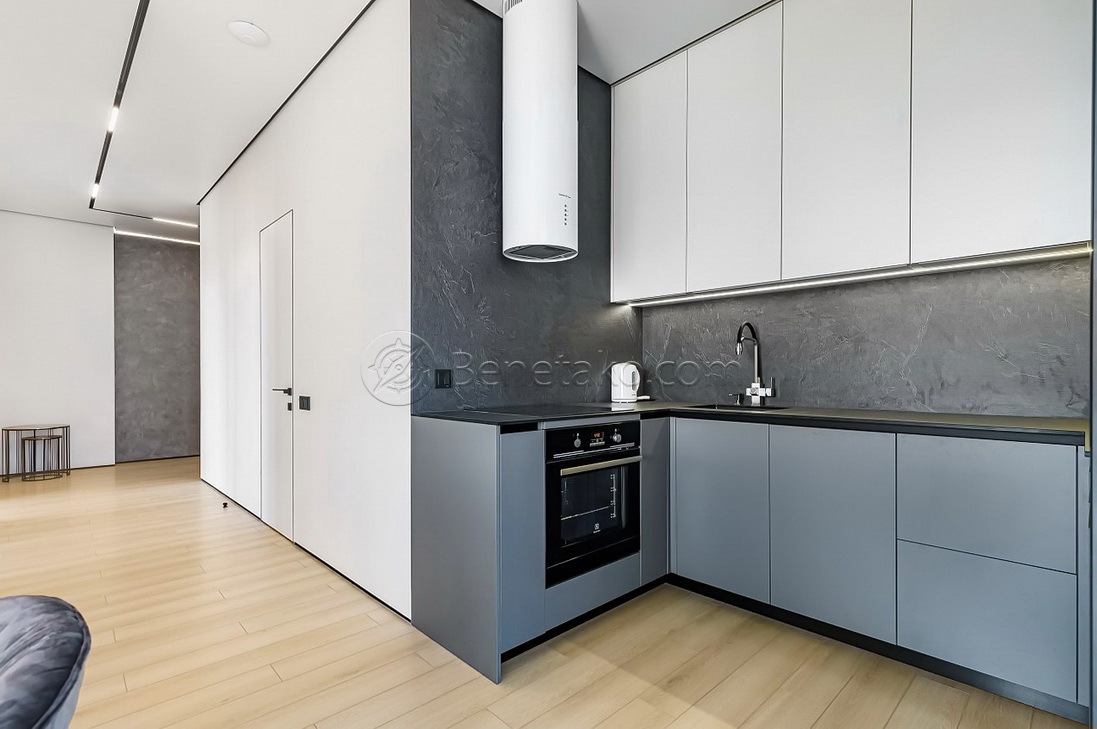 Аренда 3-комнатной квартиры 120 м², Ванный пер., 2/2