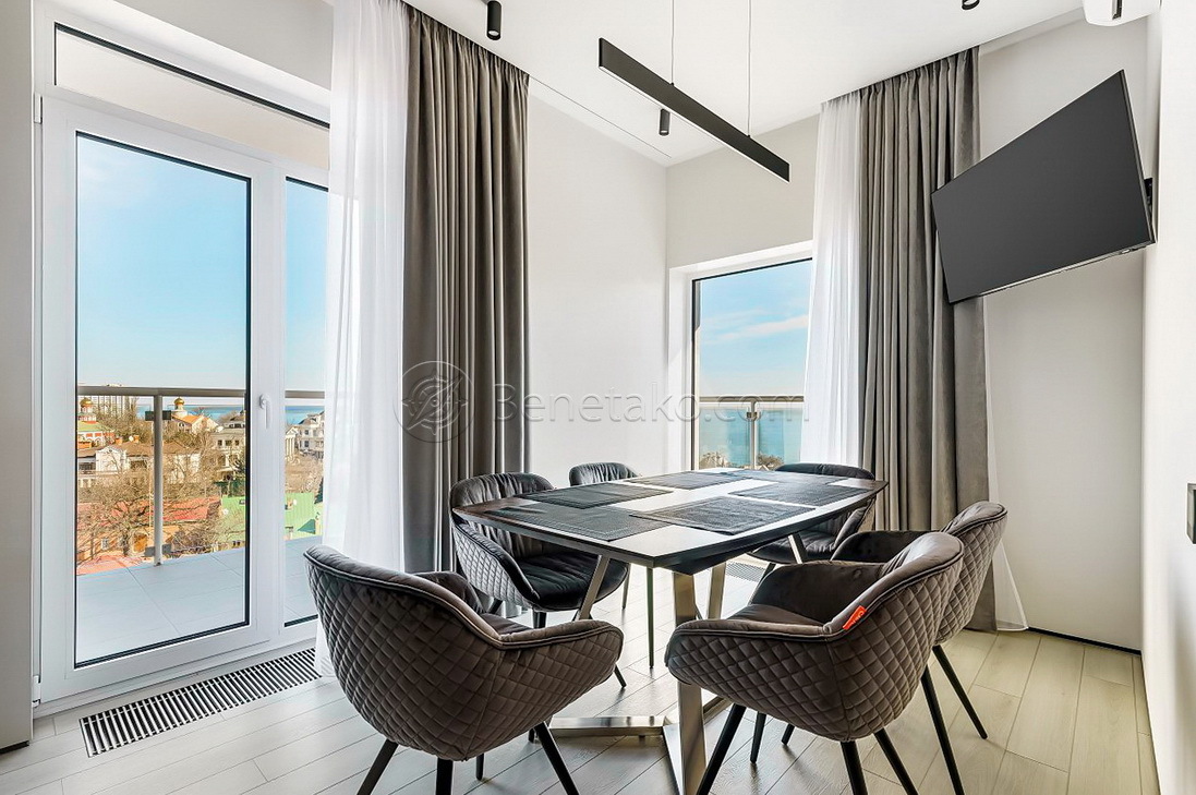 Аренда 3-комнатной квартиры 120 м², Ванный пер., 2/2