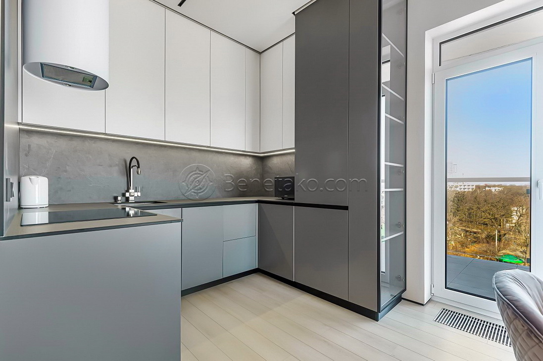 Аренда 3-комнатной квартиры 120 м², Ванный пер., 2/2