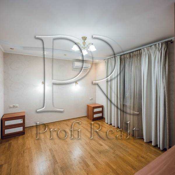 Продажа 3-комнатной квартиры 71 м², Днепровская наб., 13