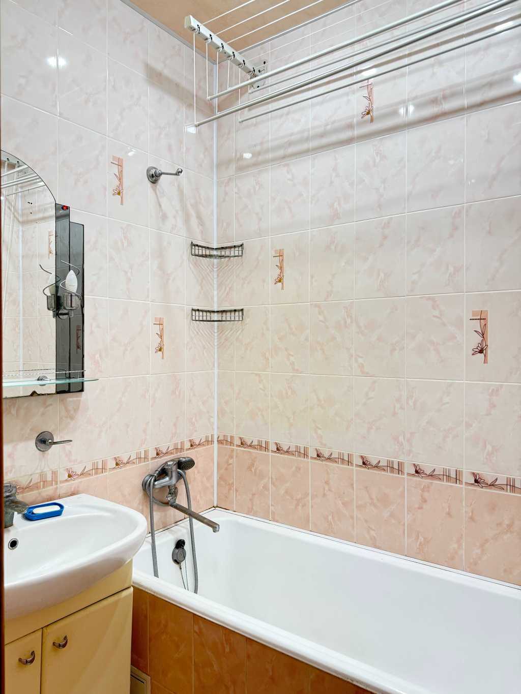 Продажа 1-комнатной квартиры 46 м², Героев Украины ул., 16Б