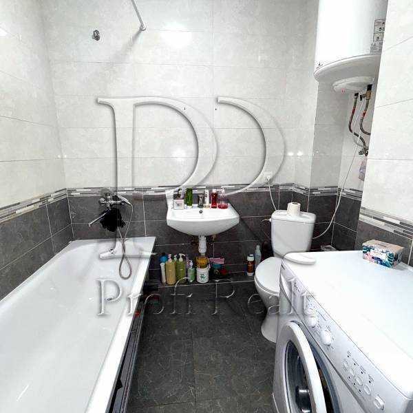 Продажа 1-комнатной квартиры 44 м², Балтийский пер., 1