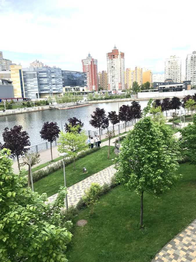 Продажа 3-комнатной квартиры 128 м², Трускавецкая ул., 2А