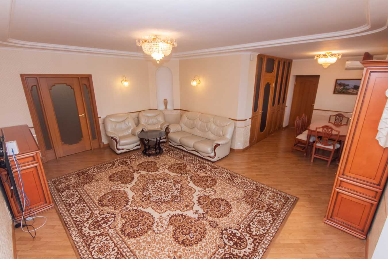 Аренда 3-комнатной квартиры 93 м², Героев Сталинграда просп.