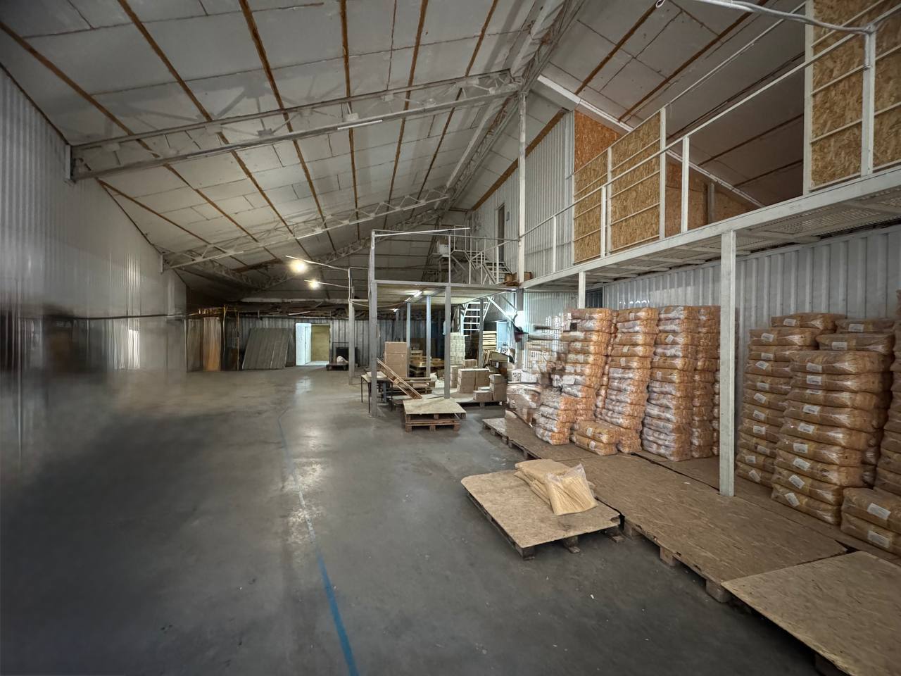 Аренда помещения свободного назначения 1600 м²