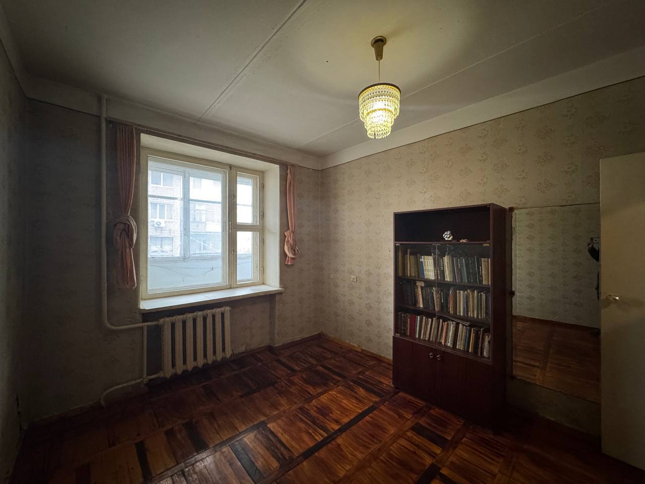 Продажа 2-комнатной квартиры 64 м², Писаржевского ул.