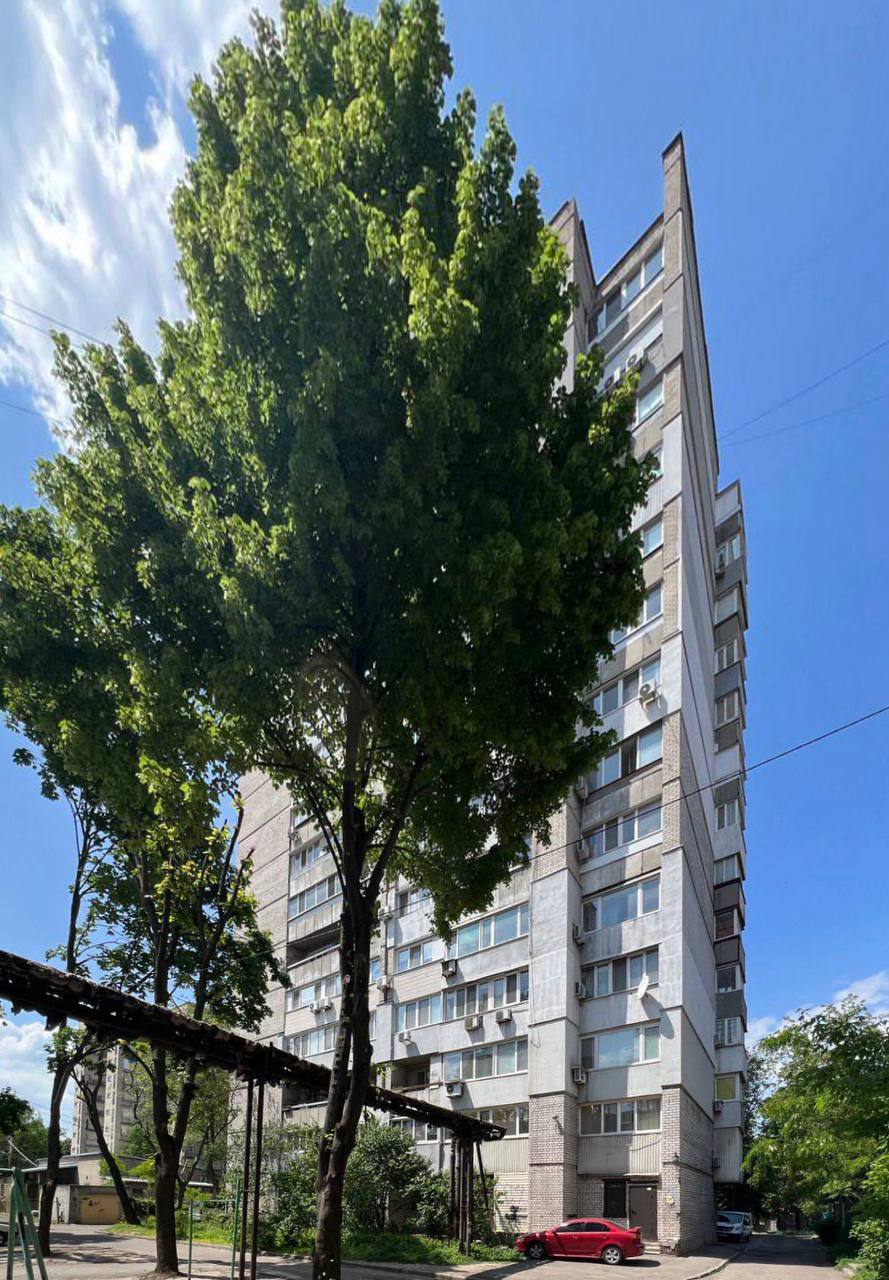 Продажа 2-комнатной квартиры 64 м², Писаржевского ул.