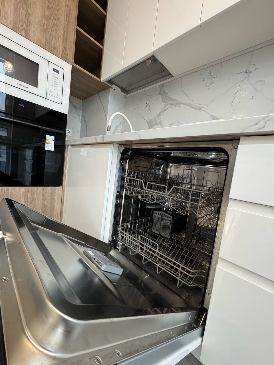 Продажа 3-комнатной квартиры 62 м², Звездный бул.