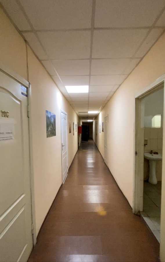 Продаж офісу 433 м², Кирилівська вул., 160 кА