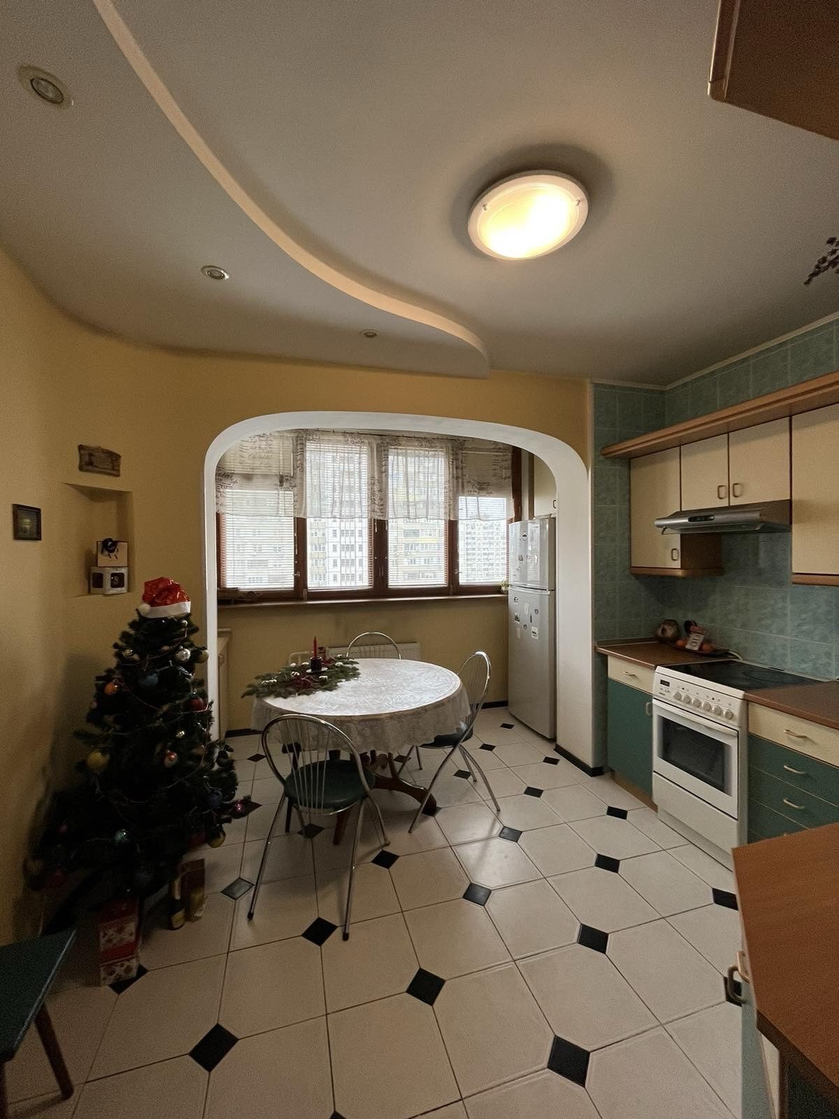 Оренда кімнати/частини квартири, Лариси Руденко вул., 13