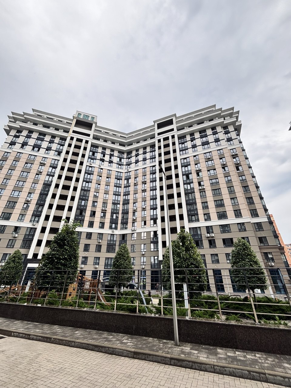 Продаж 1-кімнатної квартири 43 м², Університетська вул., 3/1