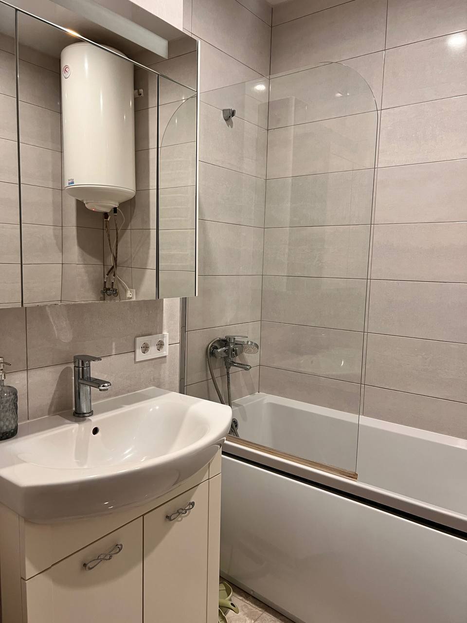 Продаж 1-кімнатної квартири 43 м², Університетська вул., 3/1