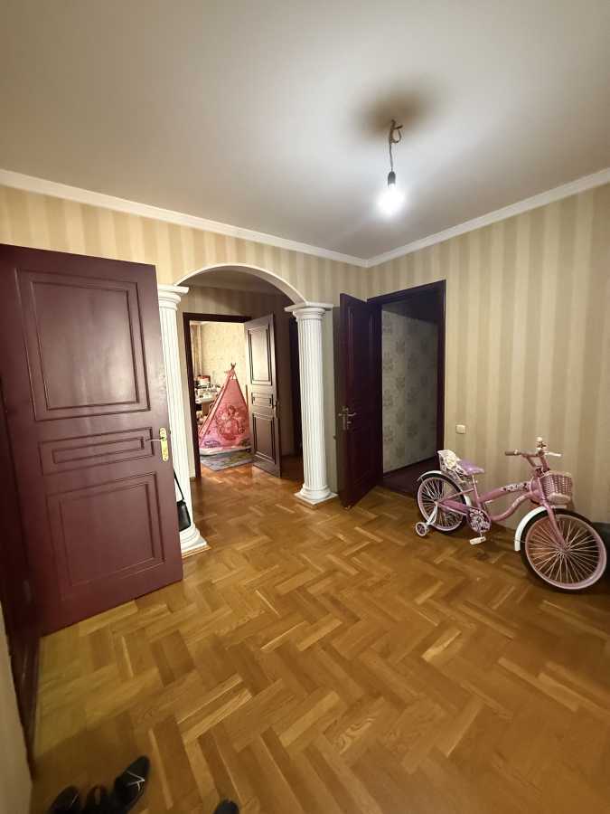 Продажа 3-комнатной квартиры 103 м², Анны Ахматовой ул., 43