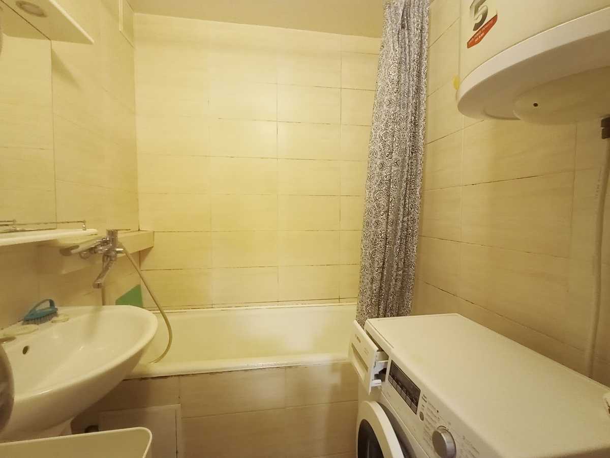 Аренда 2-комнатной квартиры 56 м², Академика Ефремова ул., 18