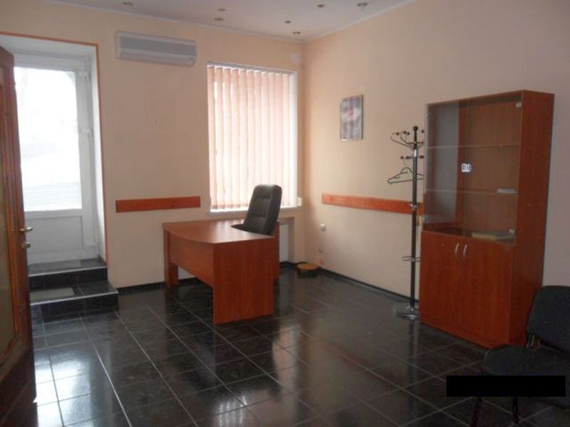 Оренда офісу 42 м², Нежинская вул.