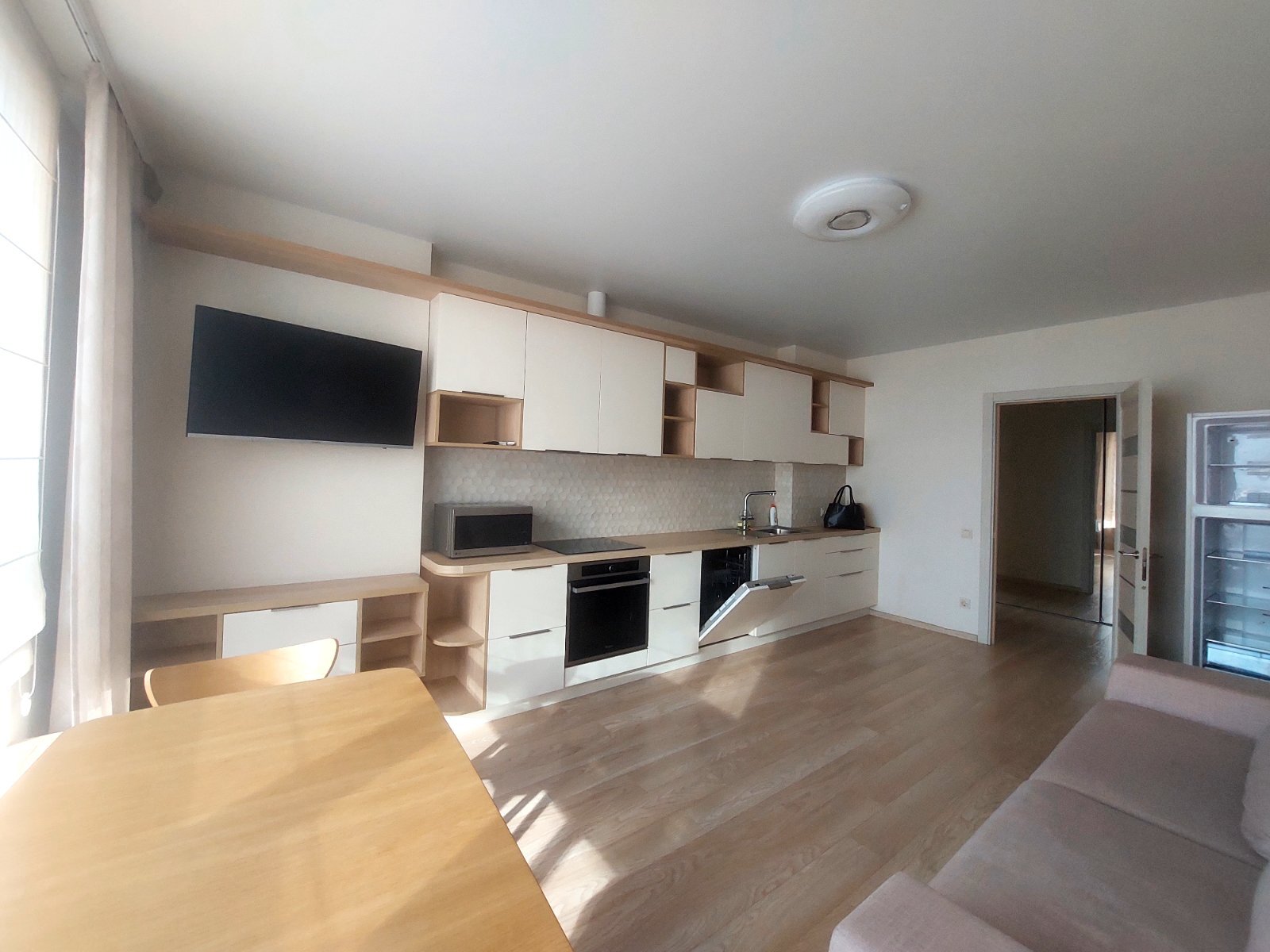 Аренда 2-комнатной квартиры 70 м², Вацлава Гавела бул., 6/7А