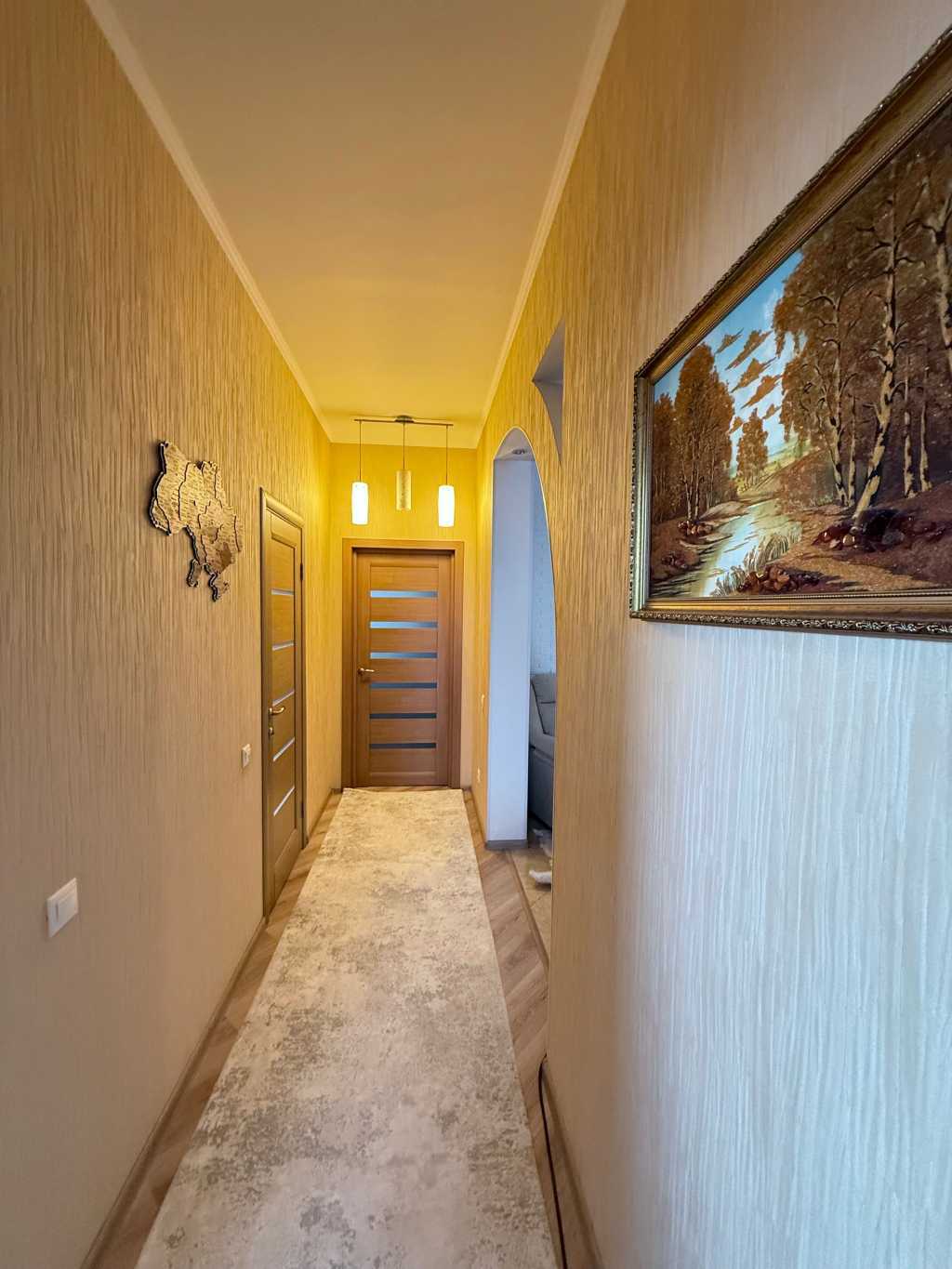 Продажа 3-комнатной квартиры 112 м², Науки просп., 30