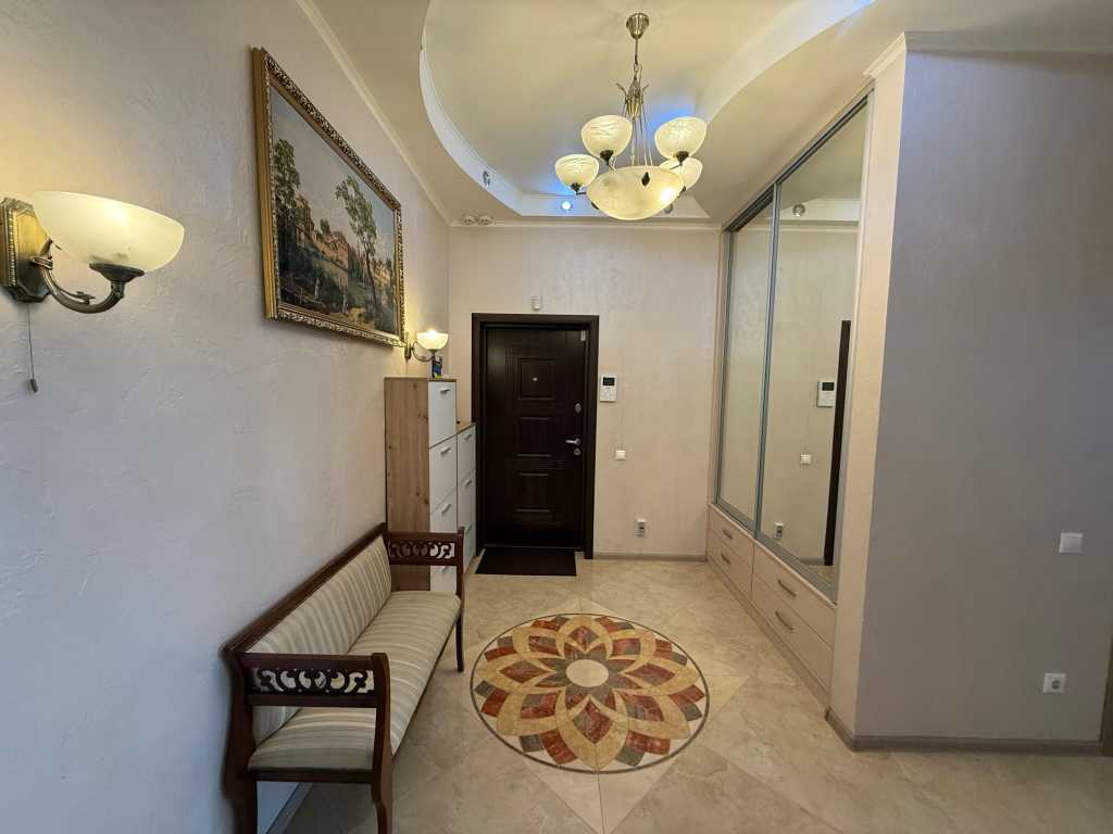 Продажа 3-комнатной квартиры 112 м², Науки просп., 30