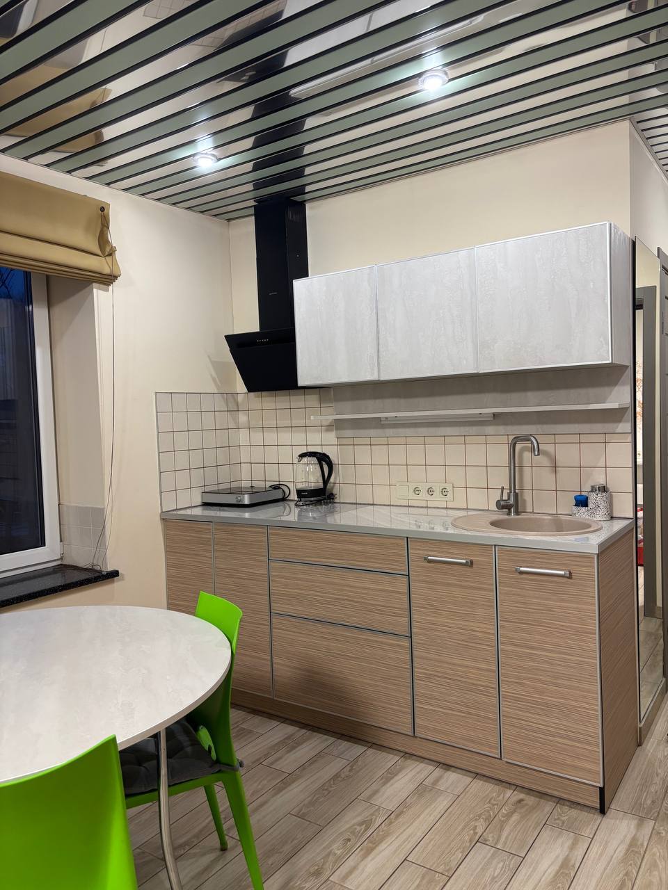 Оренда 2-кімнатної квартири 55 м², Лоцманський узвіз